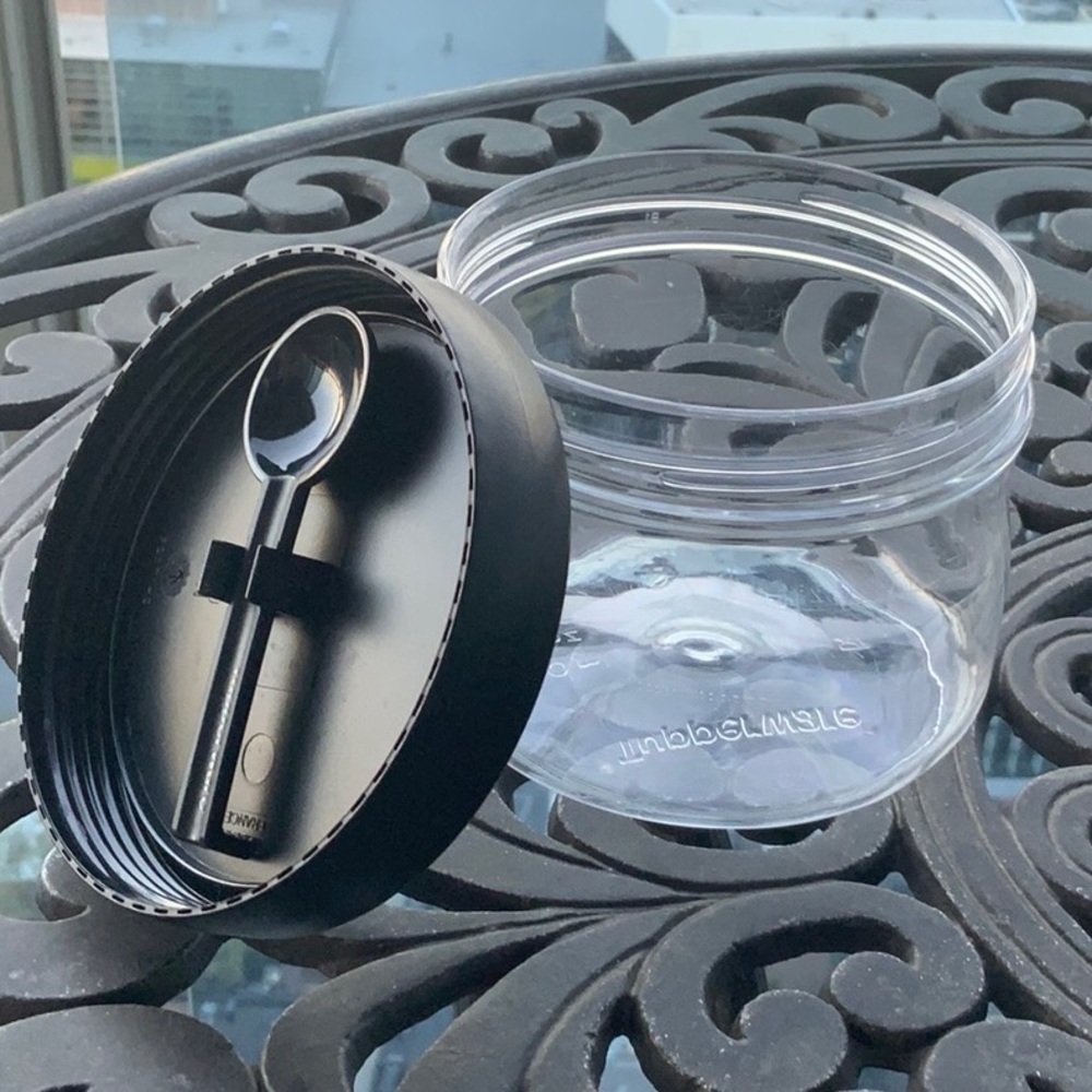 Tupperware Clear Storage Container with Black Lid/ Contenant avec cuillère
